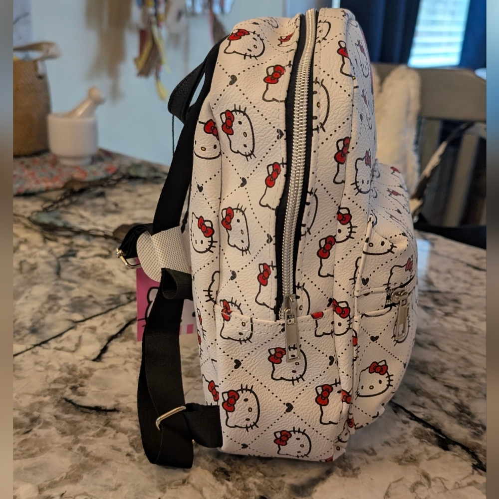 🆕 Hello Kitty Red Bow Backpack 🎒 - Picture 3 of 7